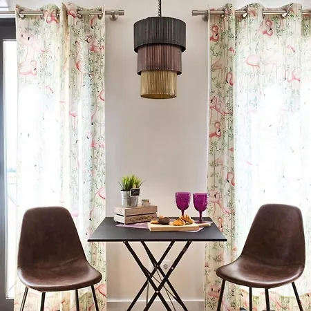 アパート Vientos De